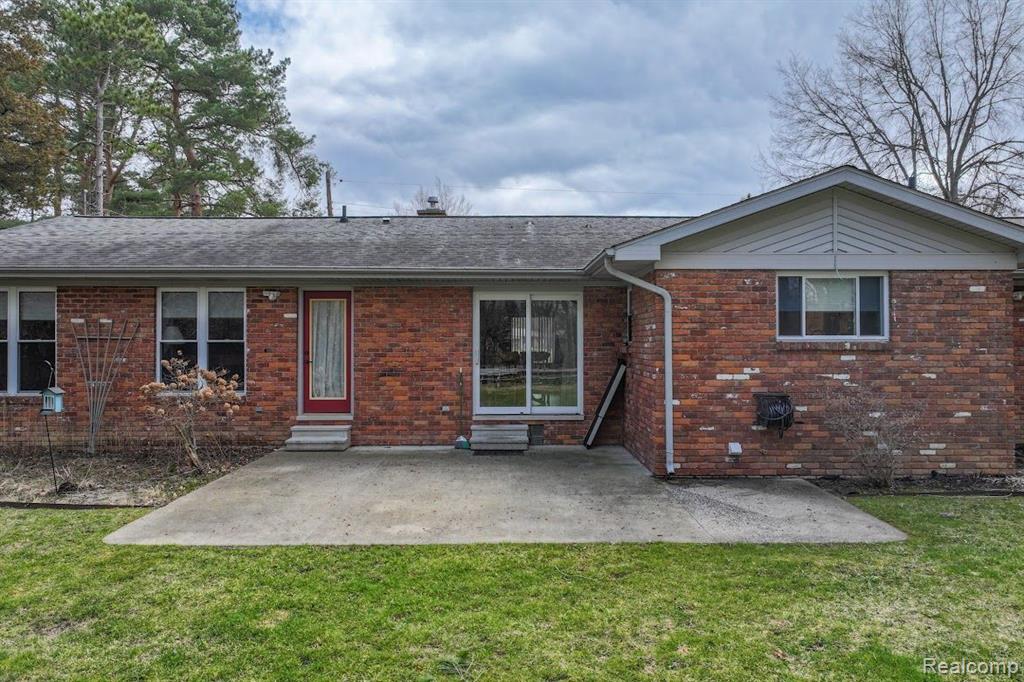 404 RIVER BEND Drive, Flushing, MI 48433 — Photo 16