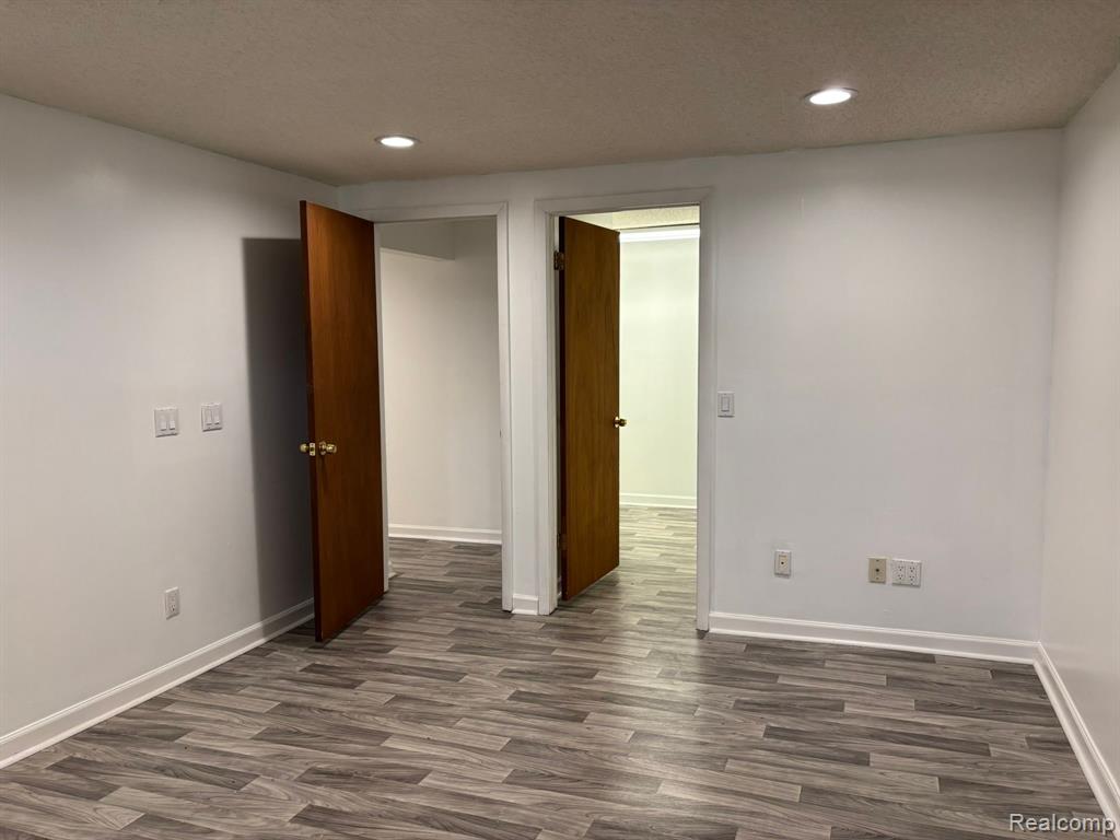 26411 SUMMERDALE Drive, Southfield, MI 48033 — Photo 8