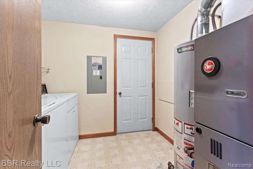 417 St. Joseph Street, Trenton, MI 48183 — Photo 15