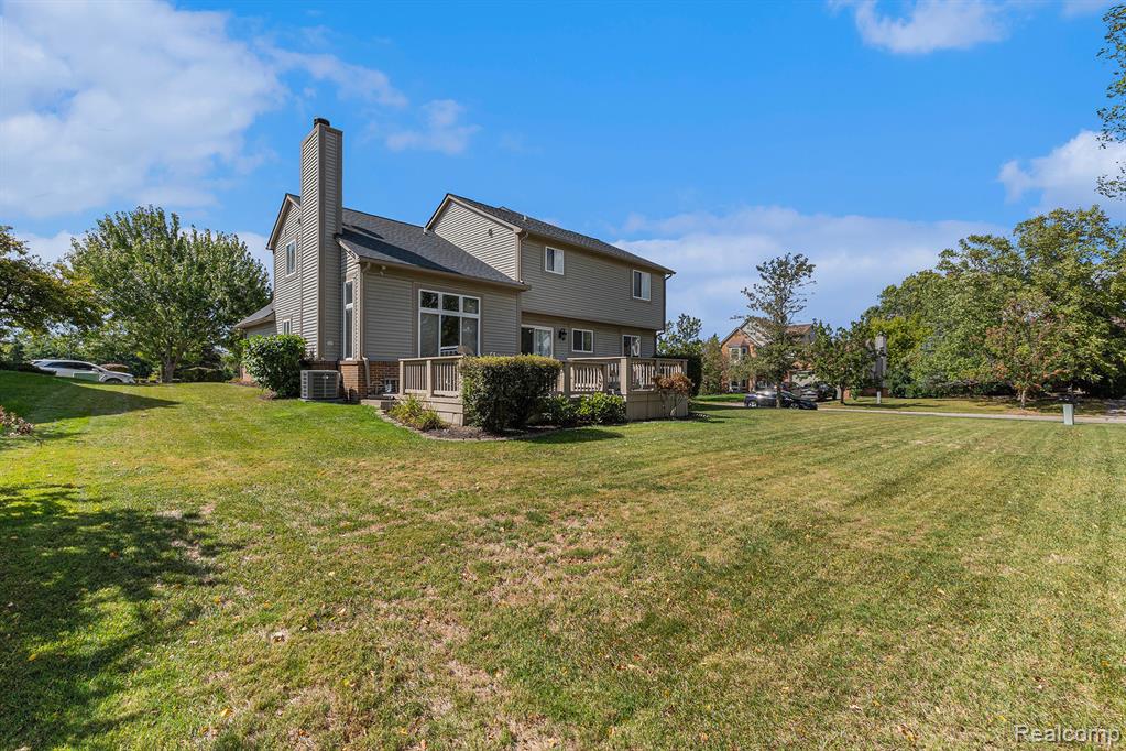 6020 Majestic Oaks Drive, Commerce Twp, MI 48382 — Photo 31