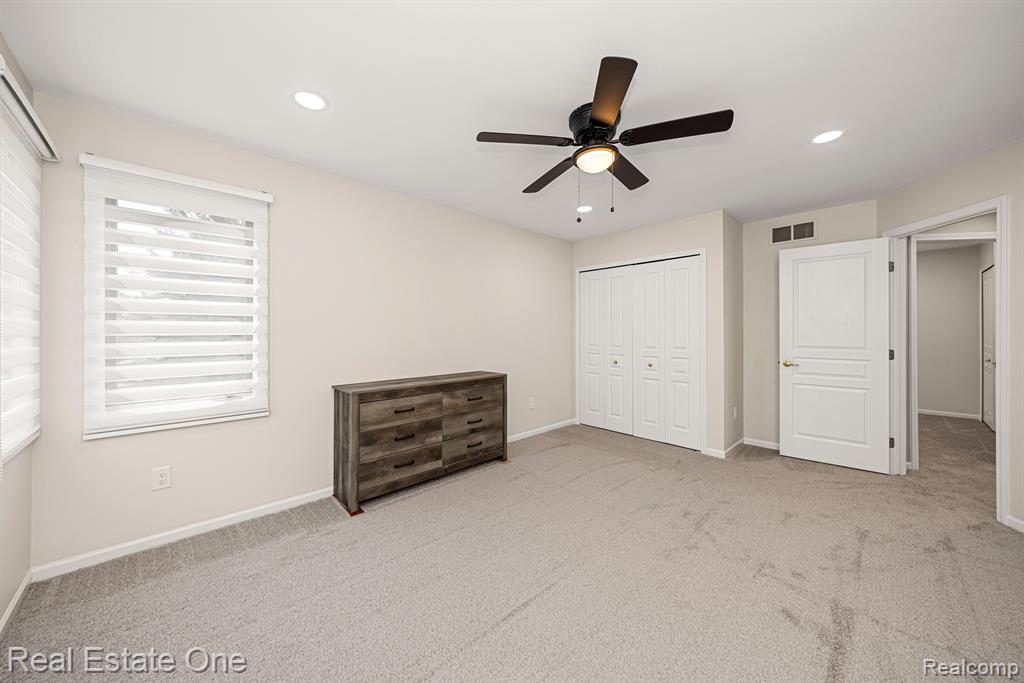 6246 Lindsay Court, West Bloomfield, MI 48324 — Photo 42