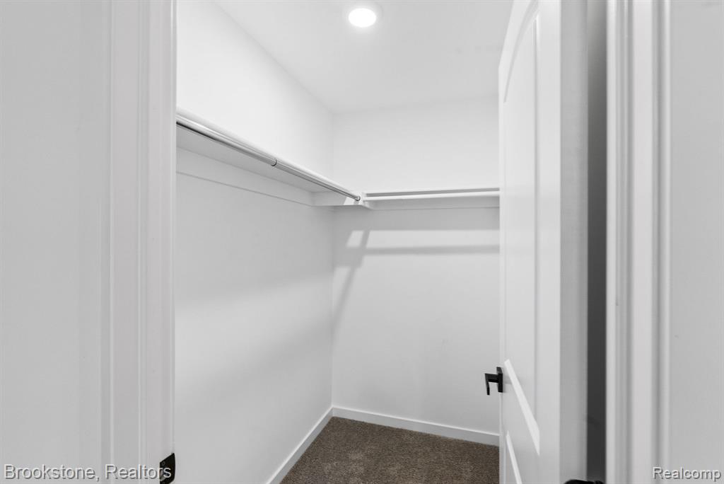 510 Alpeana Street, Auburn Hills, MI 48326 — Photo 23