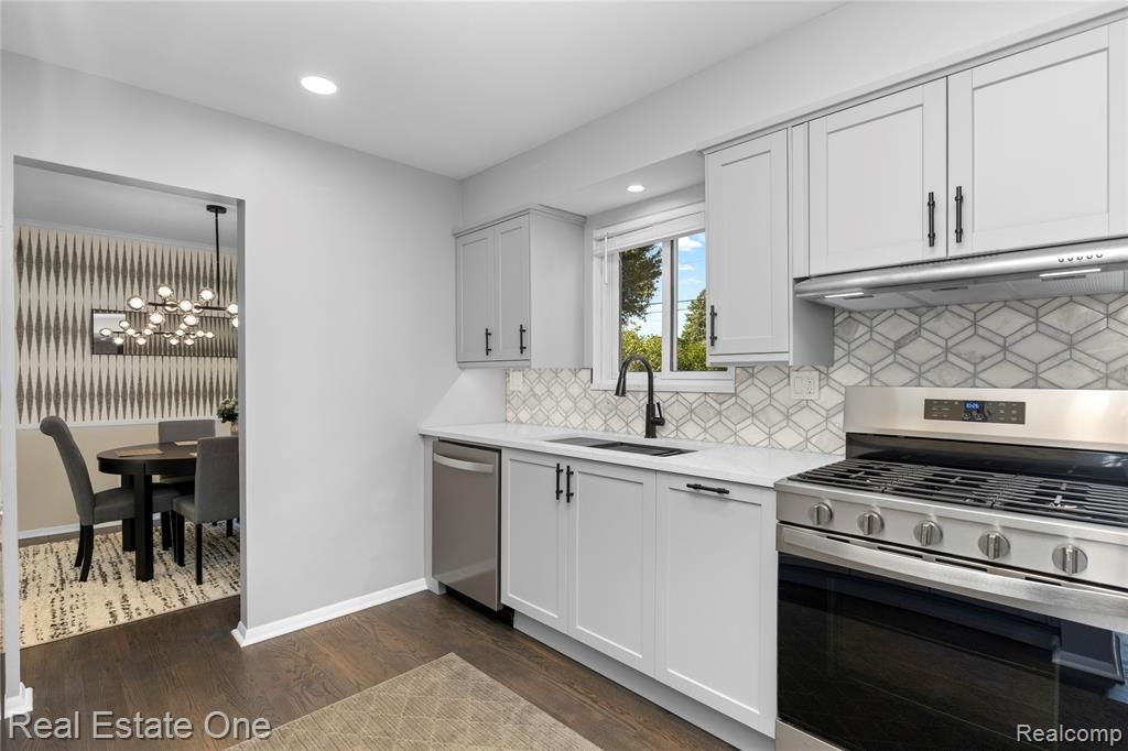 5011 Thorncroft Avenue, Royal Oak, MI 48073 — Photo 19