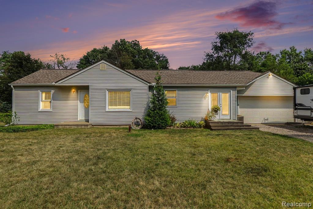 249 S Coats Road, Oxford, MI 48371