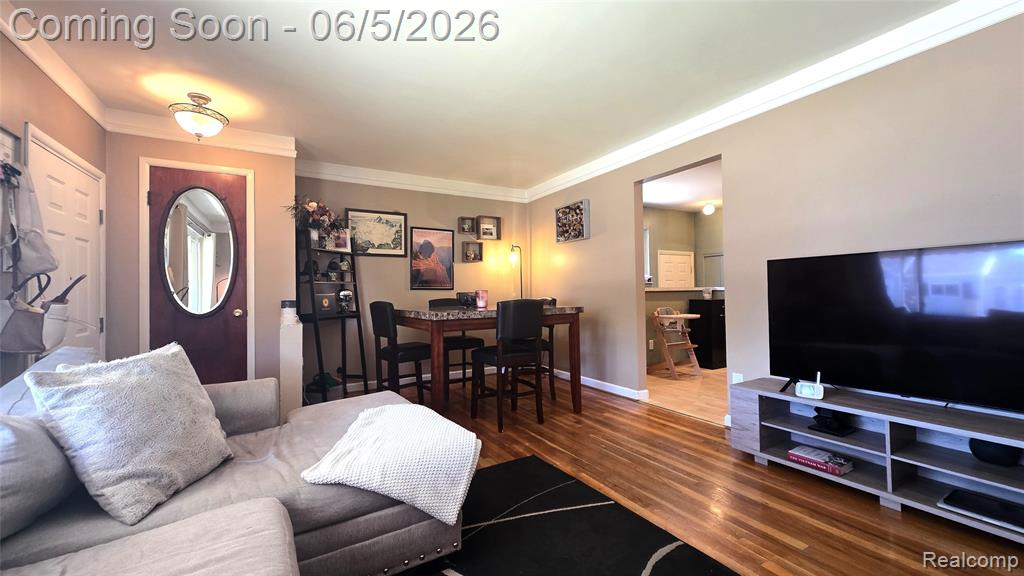 16017 Chestnut Street, Roseville, MI 48066 — Photo 9