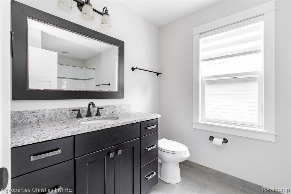 805 Forest Avenue, Royal Oak, MI 48067 — Photo 33