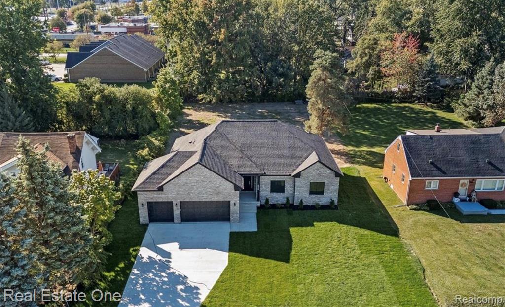 5636 Paris Drive, Sterling Heights, MI 48310 — Photo 35
