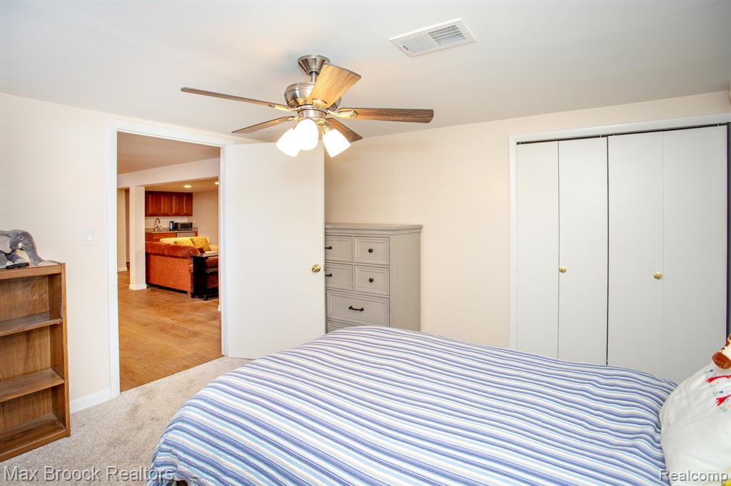 14271 Lincoln Street, Oak Park, MI 48237 — Photo 32