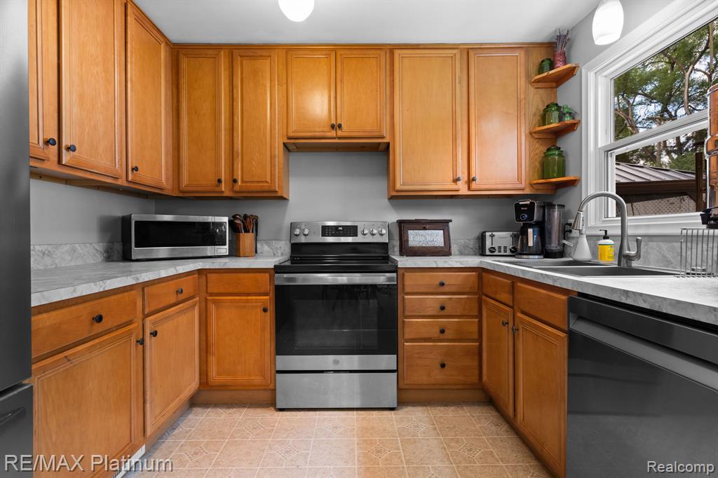 6 Salem Court, Ann Arbor, MI 48104 — Photo 12