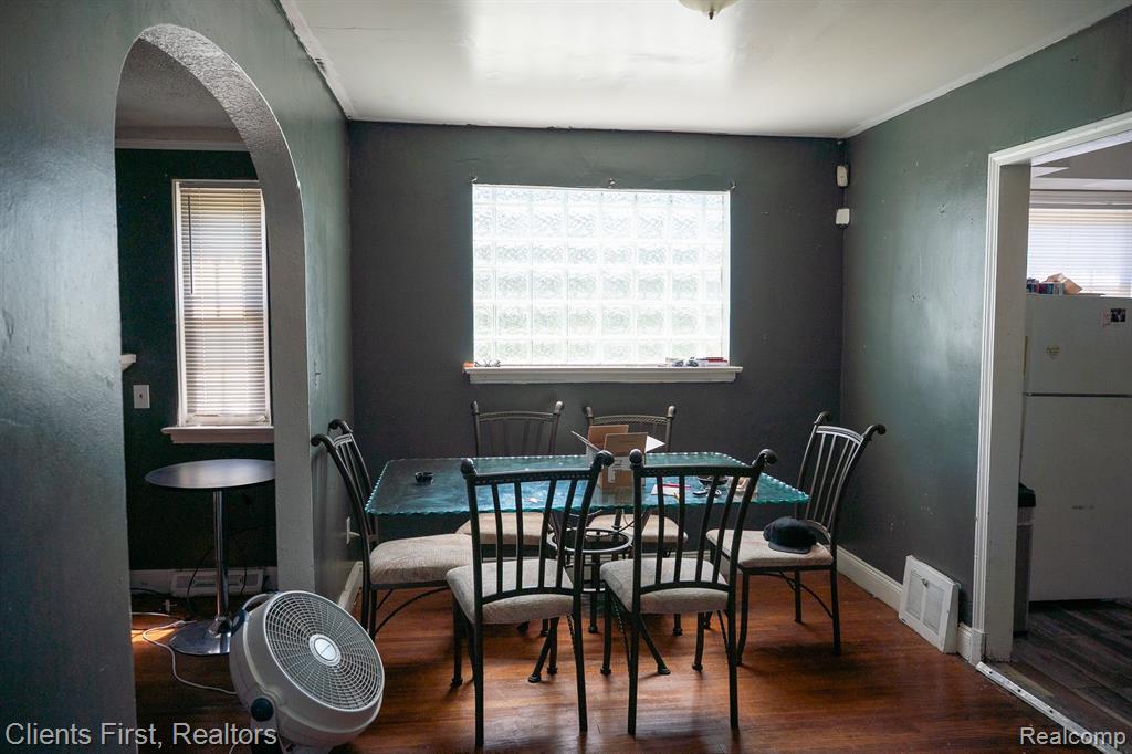 4873 University Place, Detroit, MI 48224 — Photo 2