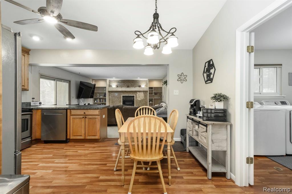 779 JOYCEIL Drive, Waterford, MI 48328 — Photo 17