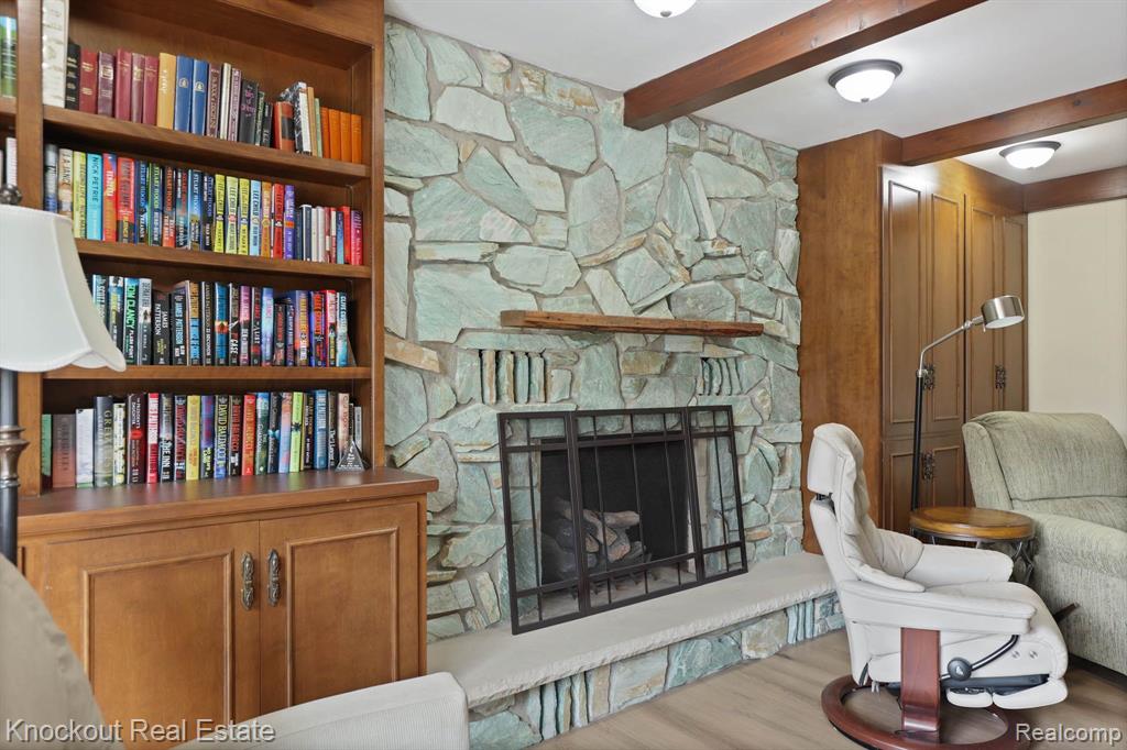 9350 OAKMONT Drive, Grand Blanc, MI 48439 — Photo 25