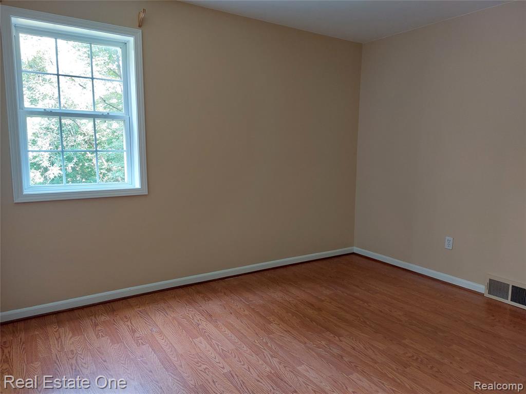 4448 Forsyth Drive, Troy, MI 48085 — Photo 9