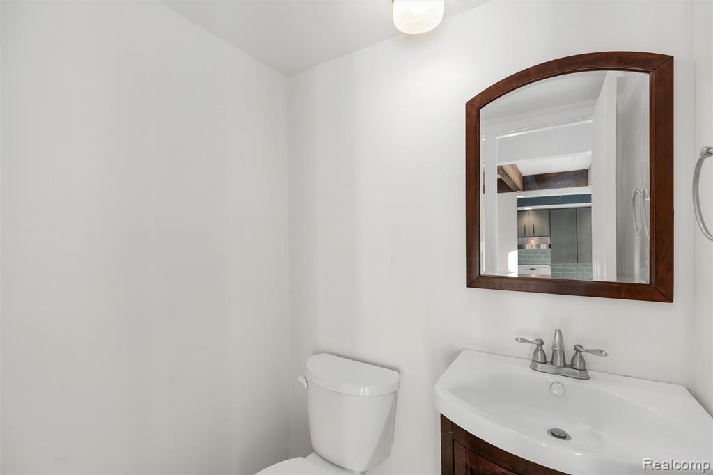 42467 Eldon Avenue, Clinton Twp, MI 48038 — Photo 14