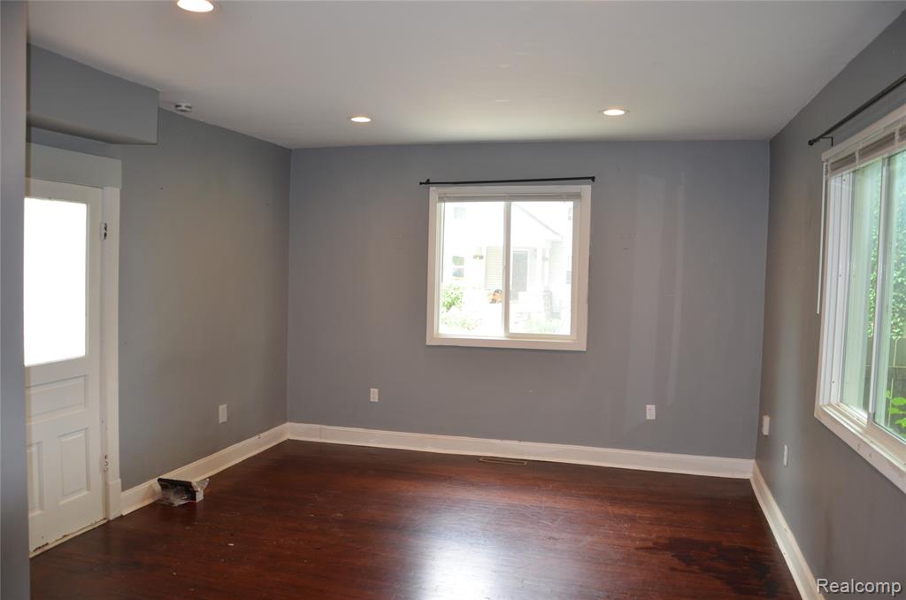 43 Margaret Street, Whitmore Lake, MI 48189 — Photo 3