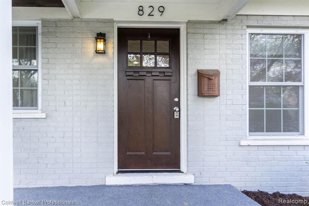829 N Dorchester Avenue, Royal Oak, MI 48067 — Photo 6
