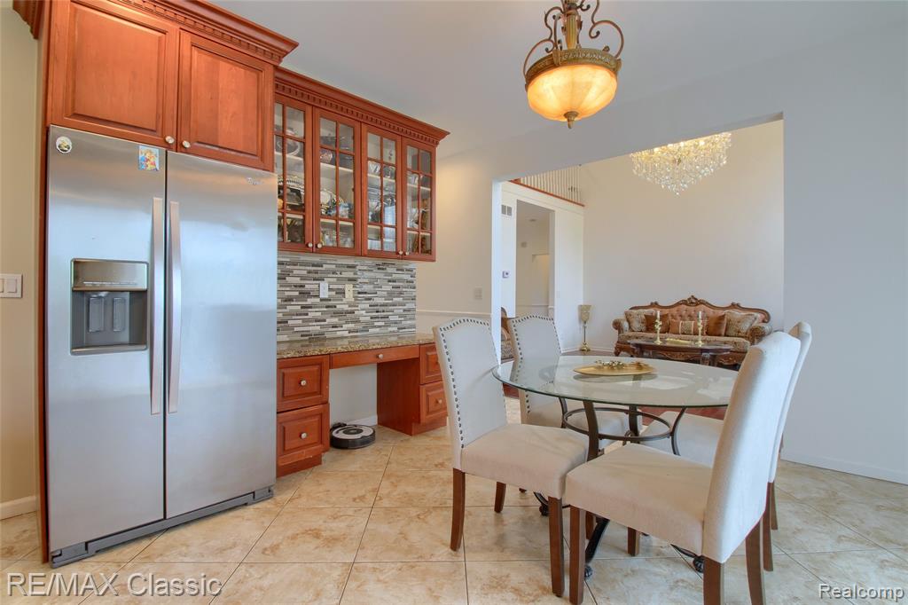 761 Nissen Court, Wixom, MI 48393 — Photo 16
