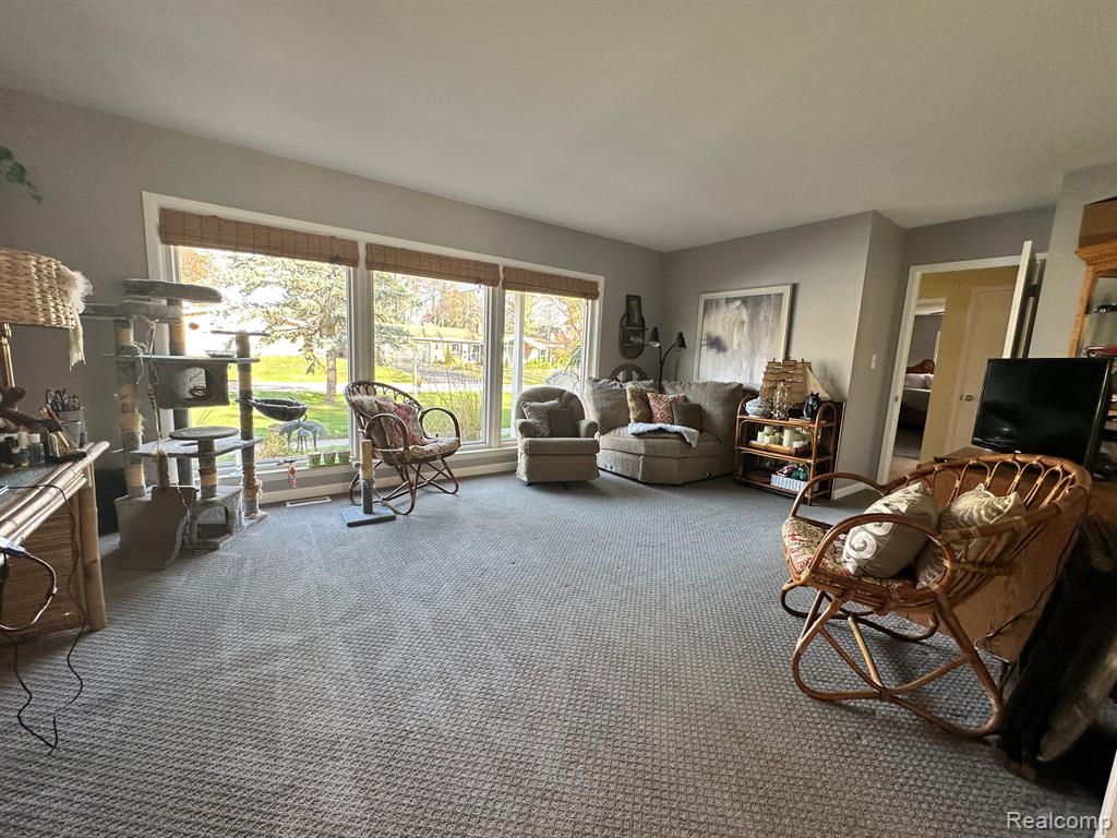 8968 DEVON Drive, Shelby Twp, MI 48317 — Photo 7