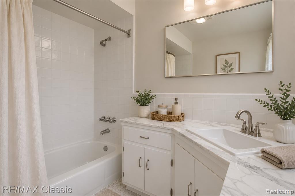 10268 7 Mile Road, Northville, MI 48167 — Photo 24
