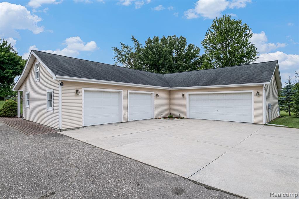 7488 Jennings Road, Swartz Creek, MI 48473 — Photo 31