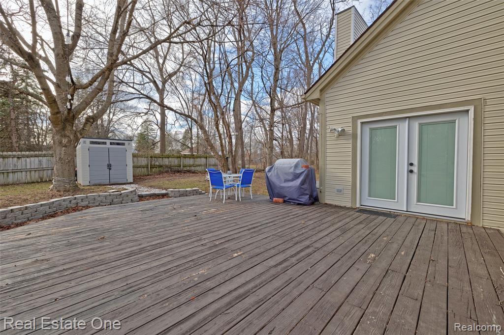 6923 Tangle Wood, Waterford, MI 48327 — Photo 42