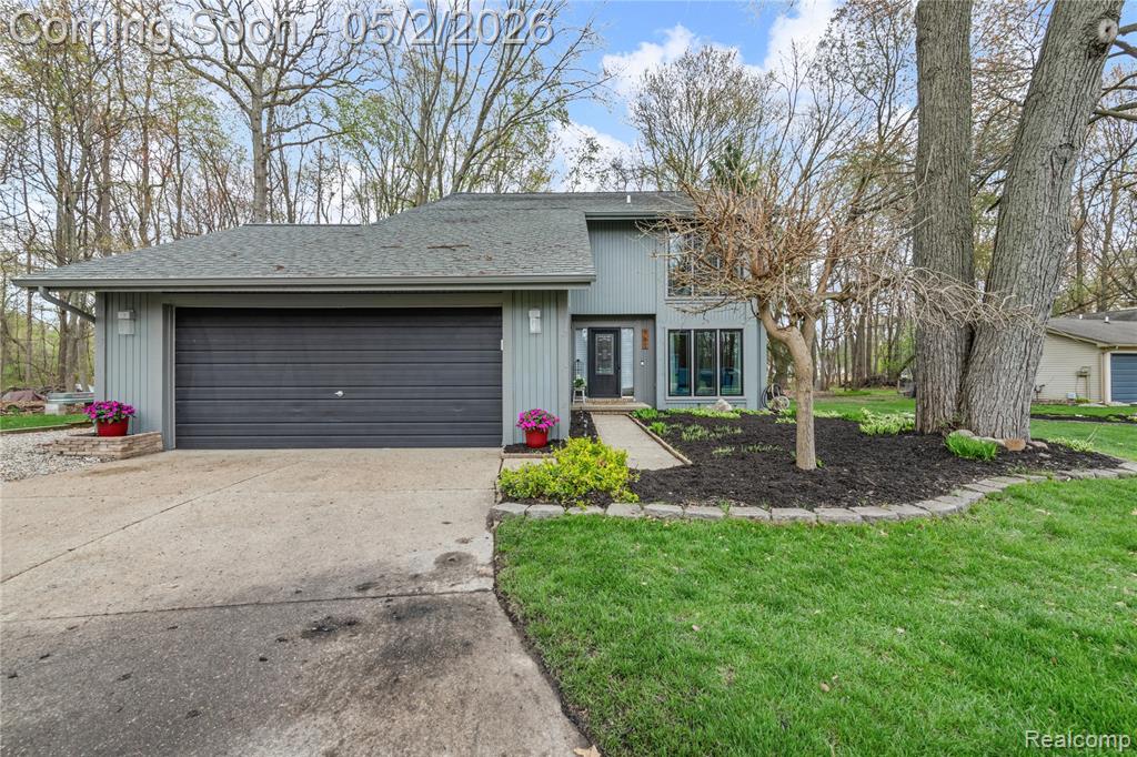 961 Cedar Oaks Trail, White Lake, MI — front exterior