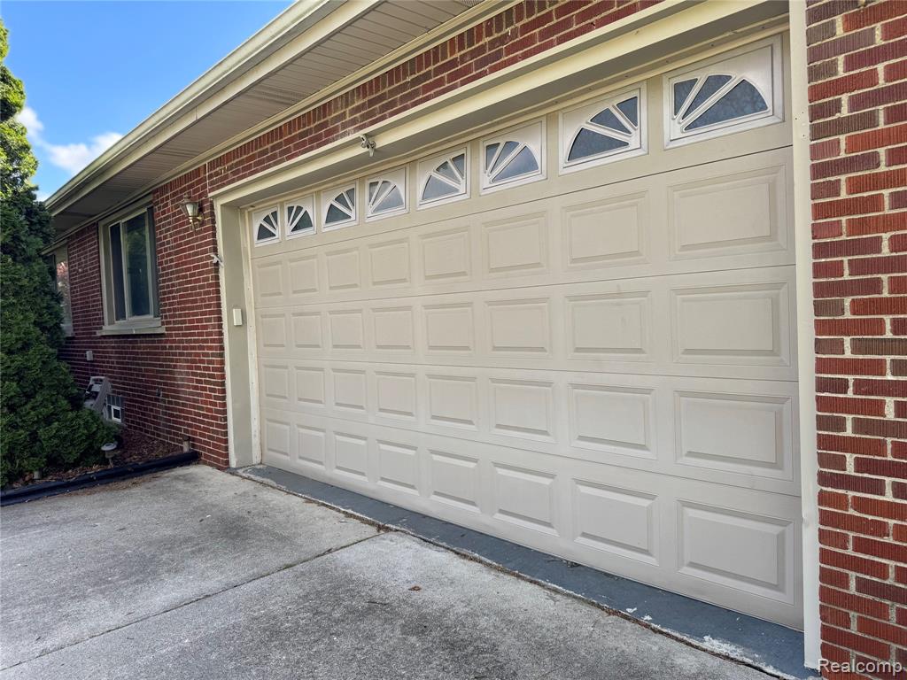 27315 Lathrup Boulevard, Lathrup Village, MI 48076 — Photo 3