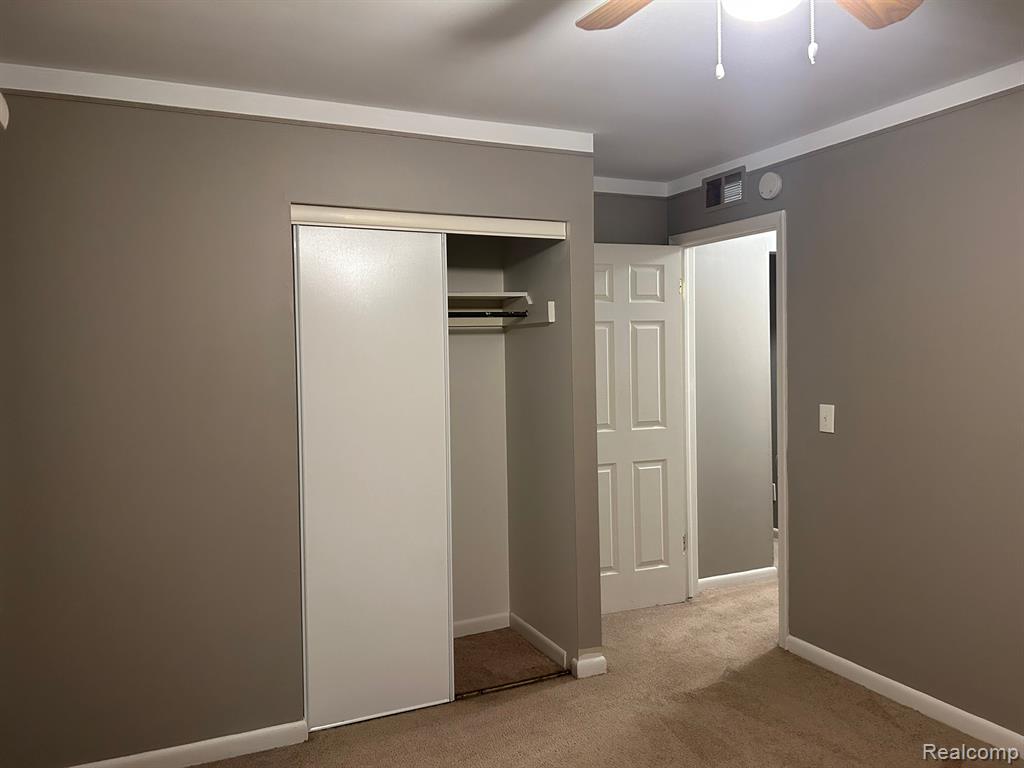 4471 CROISSANT Street, Dearborn Heights, MI 48125 — Photo 13