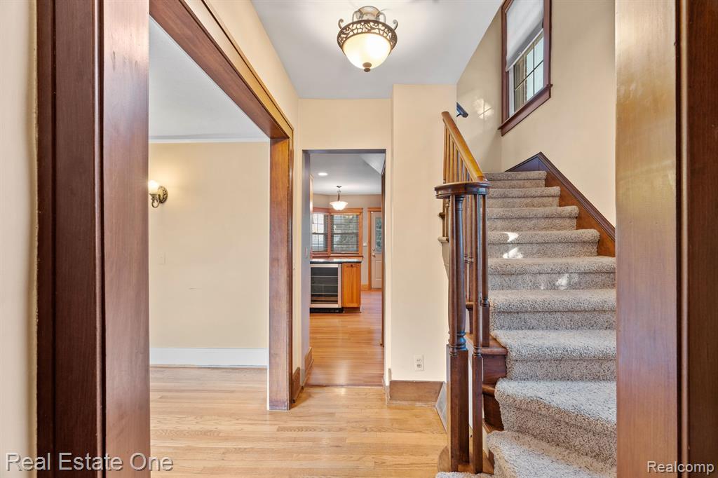819 S HIGHLAND Street, Dearborn, MI 48124 — Photo 7