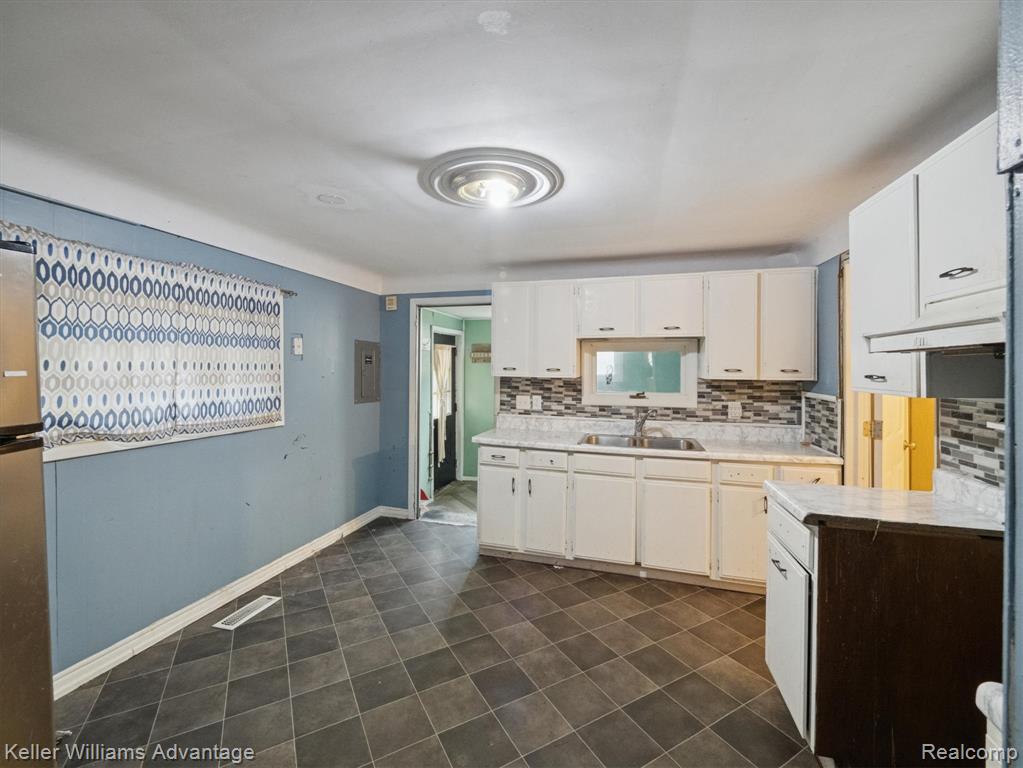 4777 Elm Street, Newport, MI 48166 — Photo 12