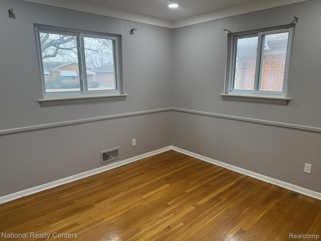6207 BERWYN Street, Dearborn Heights, MI 48127 — Photo 11