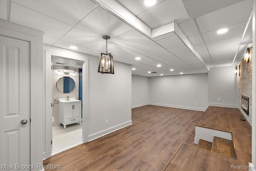 972 Oxford Street, Birmingham, MI 48009 — Photo 55