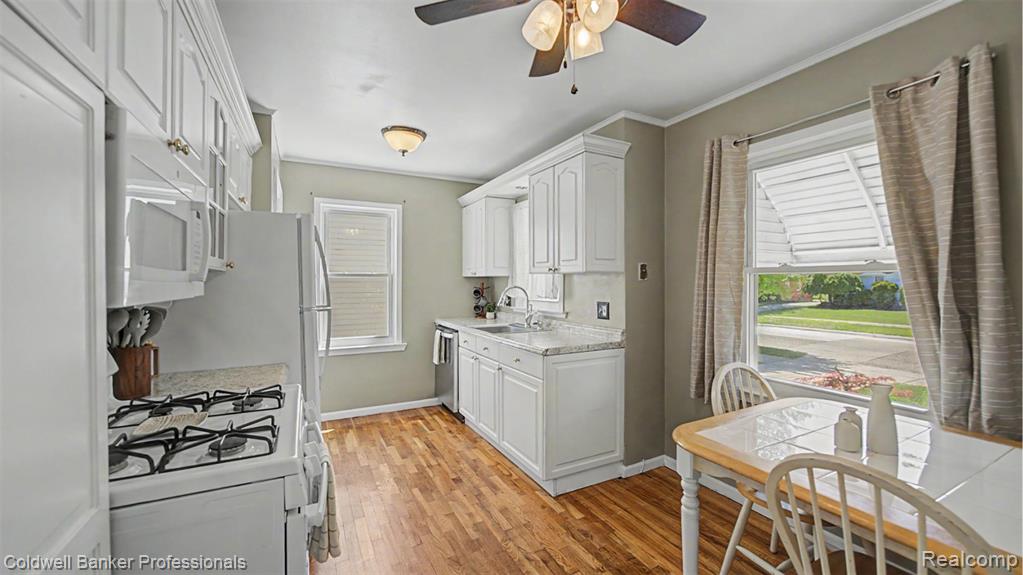 23836 Rosalind Avenue, Eastpointe, MI 48021 — Photo 16