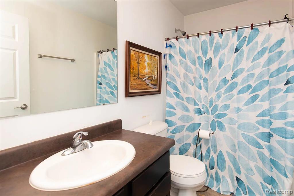 51123 Brompton, Novi, MI — Photo 10