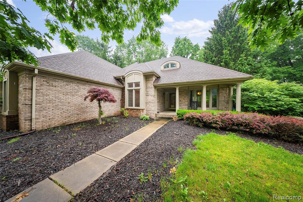 8487 Sherwood Drive, Grosse Ile, MI 48138 — Photo 2