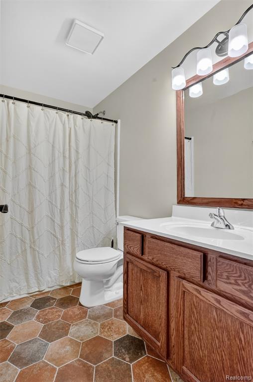 3524 Amber Oaks Drive, Howell, MI 48855 — Photo 33