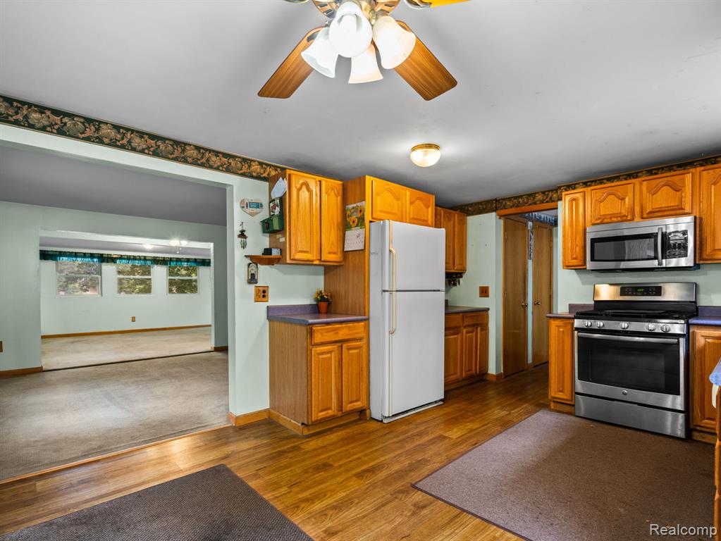 681 Lakeview Drive, Harrison, MI 48625 — Photo 6