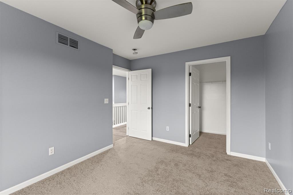 10913 Edlie Circle, Dearborn Heights, MI 48214 — Photo 23