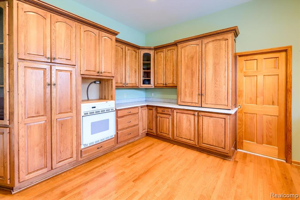 845 Oak Tree Lane, Lapeer, MI 48446 — Photo 17