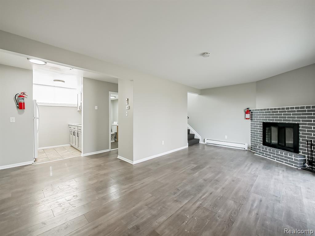 178 Summit View Court, White Lake, MI — Photo 4