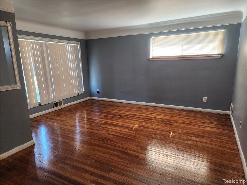 24643 Rosalind, Eastpointe, MI 48021 — Photo 5