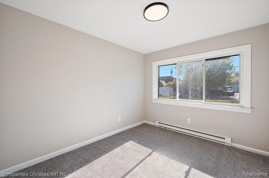 7040 Villa Drive, 2, Waterford, MI 48327 — Photo 15