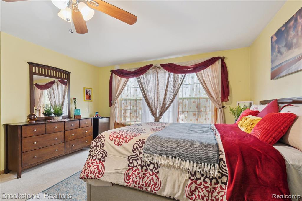 465 THORNRIDGE Drive, Rochester Hills, MI 48307 — Photo 28