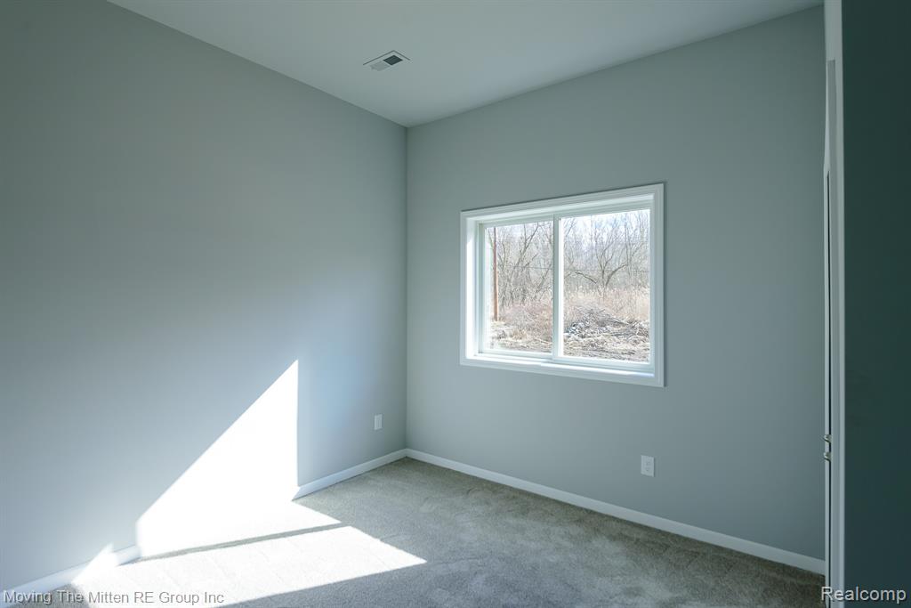 43001 Willow Road, New Boston, MI 48164 — Photo 17