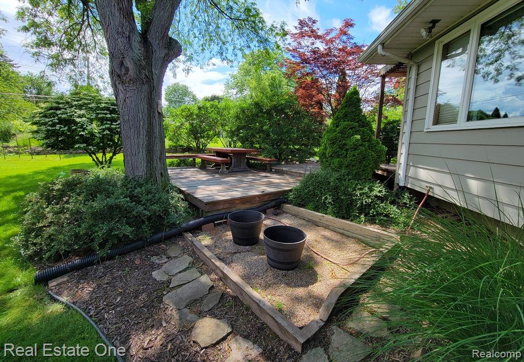 4015 Mar Moor Drive, Lansing, MI 48917 — Photo 9