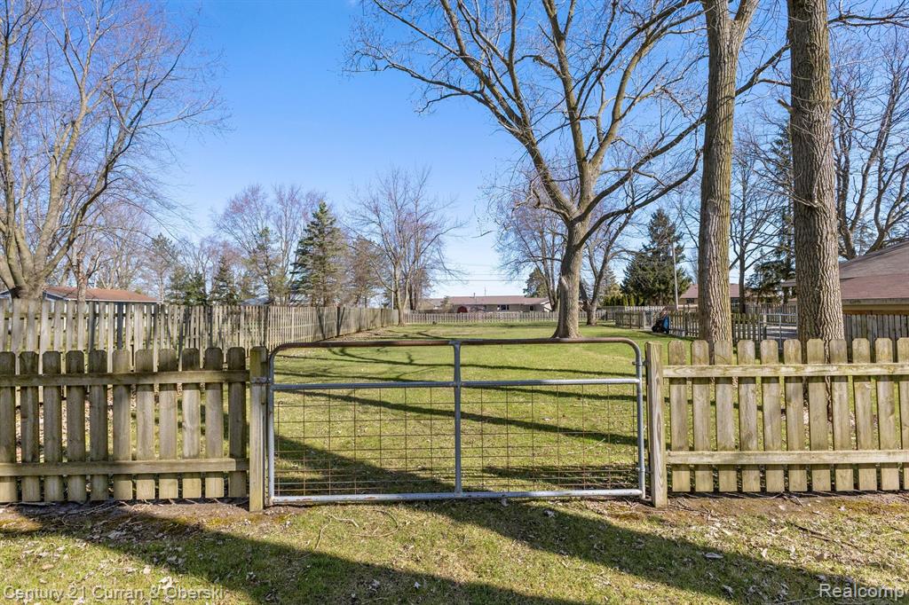7652 LABO Road, South Rockwood, MI — Photo 27