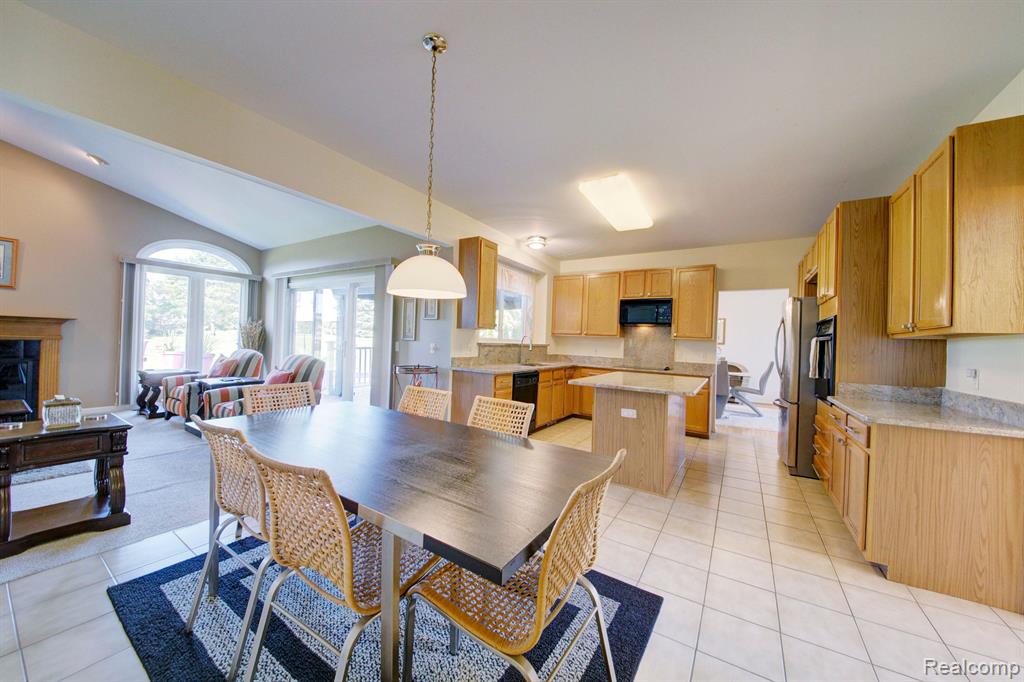 6813 Poppleton Road, Canton, MI 48187 — Photo 21