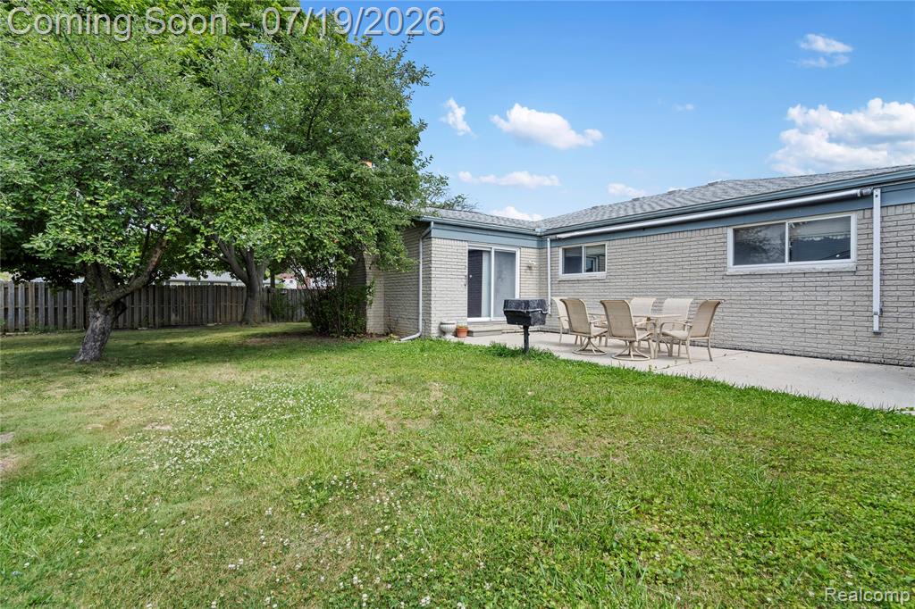 24208 Cambridge Street, Trenton, MI 48183 — Photo 25