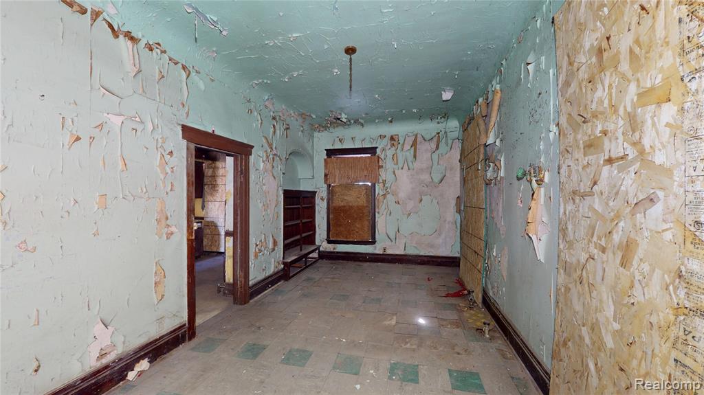 817 W Grand Boulevard, Detroit, MI 48216 — Photo 34