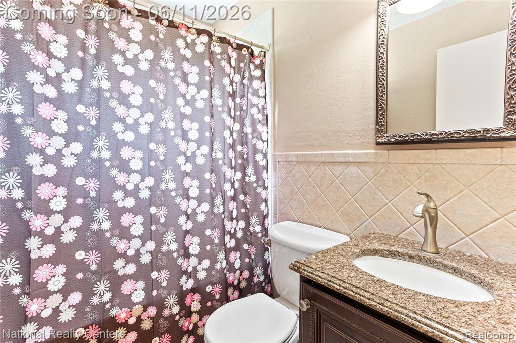 5191 Lynsue Lane, Waterford, MI 48327 — Photo 21